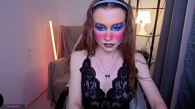 KarenSmitht online show from April 2026 07:58:02 PM