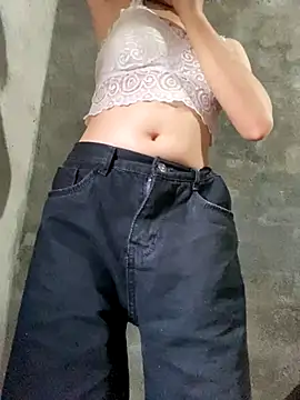 Snapshot of Bella_sexy98 chatting on December 2025 03:11:05 AM Bella sexy98 online show from December 2025 03:11:05 AM