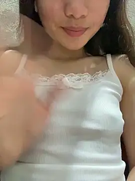 Snapshot of Bella_sexy98 chatting on February 2026 05:09:01 AM Bella sexy98 online show from February 2026 05:09:01 AM