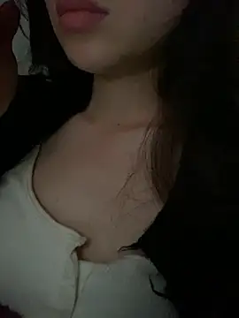 Snapshot of Bella_sexy98 chatting on January 2026 04:52:01 AM Bella sexy98 online show from January 2026 04:52:01 AM