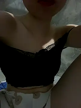 Bella sexy98 online show from October 2025 02:32:01 PM