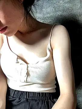 Bella sexy98 online show from October 2025 03:41:02 AM
