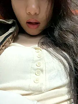 Snapshot of Bella_sexy98 chatting on January 2026 04:49:01 AM Bella sexy98 online show from January 2026 04:49:01 AM