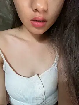 Snapshot of Bella_sexy98 chatting on December 2025 05:54:01 AM Bella sexy98 online show from December 2025 05:54:01 AM