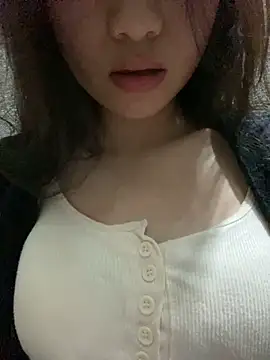 Snapshot of Bella_sexy98 chatting on February 2026 01:11:02 PM Bella sexy98 online show from February 2026 01:11:02 PM