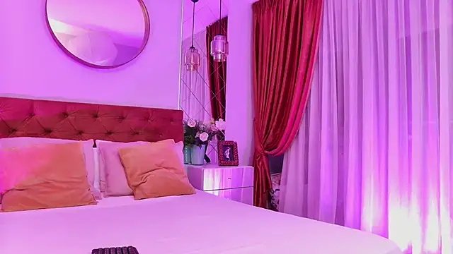 Snapshot of DesireeKeys chatting on October 2025 03:38:02 AM DesireeKeys online show from October 2025 03:38:02 AM