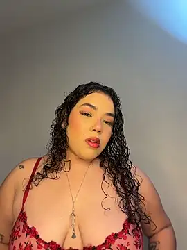 krisstenSantos online show from February 2026 12:59:01 PM