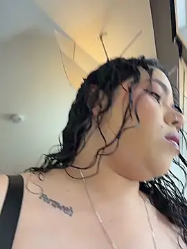 krisstenSantos online show from March 2026 01:40:02 PM