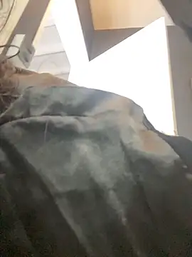 krisstenSantos online show from October 2025 12:26:02 PM