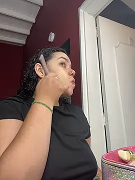 krisstenSantos online show from October 2025 12:17:01 PM