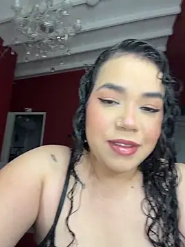 Snapshot of krisstenSantos chatting on April 2026 02:35:01 PM krisstenSantos online show from April 2026 02:35:01 PM