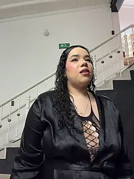 Snapshot of krisstenSantos chatting on March 2026 02:32:02 PM krisstenSantos online show from March 2026 02:32:02 PM