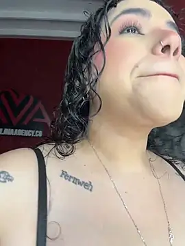 krisstenSantos online show from February 2026 01:35:02 PM