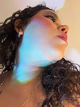 Snapshot of krisstenSantos chatting on April 2026 02:54:02 PM krisstenSantos online show from April 2026 02:54:02 PM