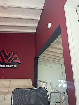 krisstenSantos online show from February 2026 01:55:02 PM