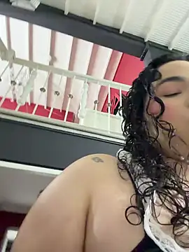 krisstenSantos online show from January 2026 12:53:02 PM