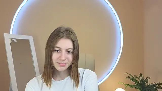 Snapshot of Pink_Muse chatting on November 2025 01:48:01 PM Pink Muse online show from November 2025 01:48:01 PM