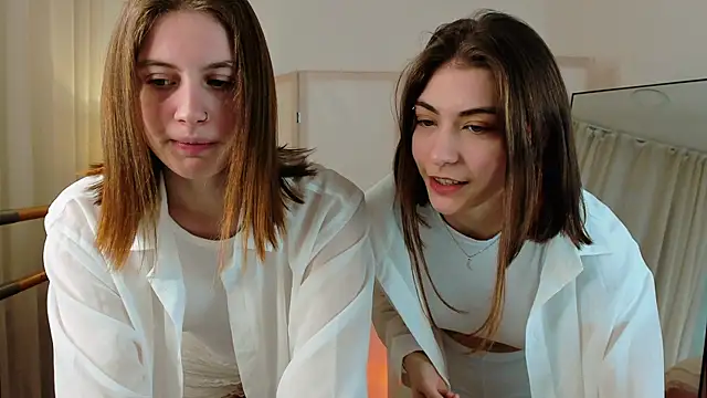 Snapshot of Pink_Muse chatting on December 2025 02:16:02 PM Pink Muse online show from December 2025 02:16:02 PM