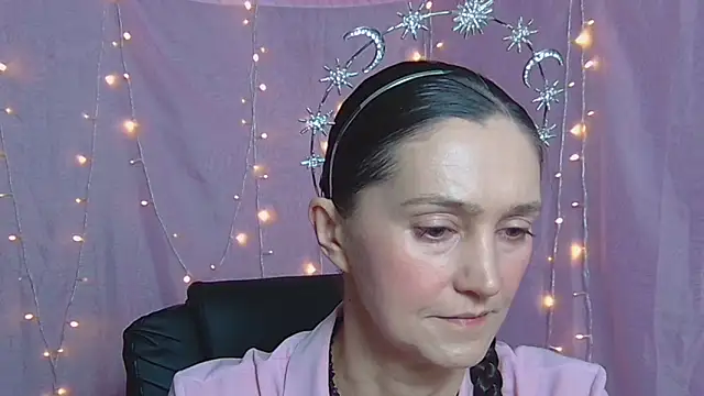 TayaFinch online show from May 2026 11:40:01 AM