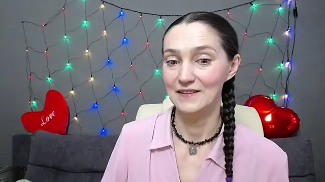 TayaFinch online show from February 2026 01:10:01 PM