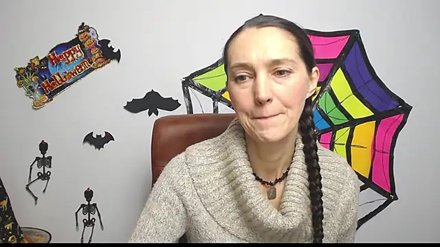 Snapshot of TayaFinch chatting on November 2025 01:26:01 PM TayaFinch online show from November 2025 01:26:01 PM