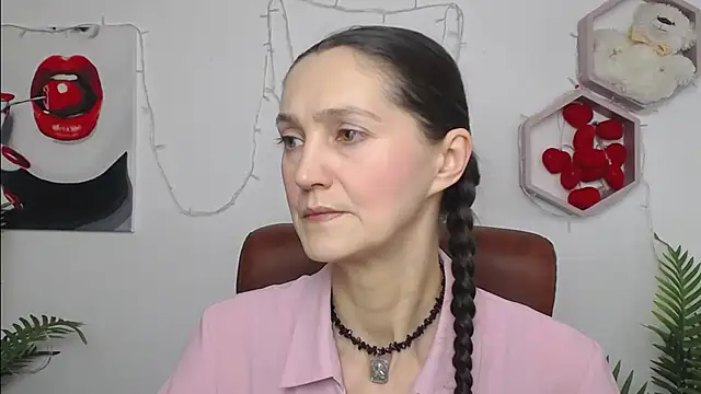 TayaFinch online show from February 2026 01:22:01 PM