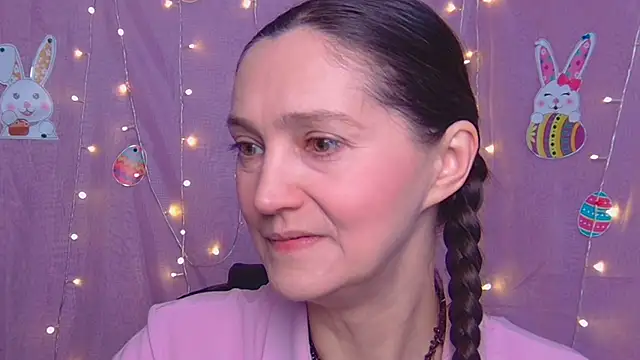 TayaFinch online show from April 2026 12:09:02 PM