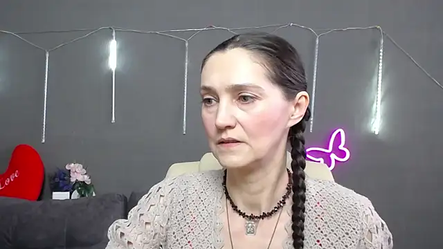 TayaFinch online show from March 2026 01:04:01 PM