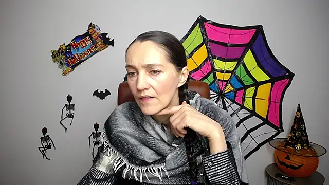 Snapshot of TayaFinch chatting on November 2025 01:27:02 PM TayaFinch online show from November 2025 01:27:02 PM