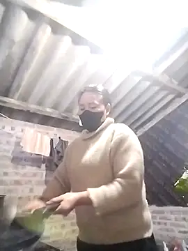 Snapshot of Emmyly_123 chatting on February 2026 12:06:01 AM Emmyly 123 online show from February 2026 12:06:01 AM