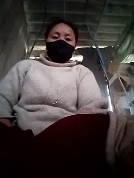 Snapshot of Emmyly_123 chatting on January 2026 11:52:01 PM Emmyly 123 online show from January 2026 11:52:01 PM