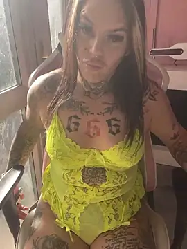 DIRTY PAISLEY X online show from October 2025 01:54:02 PM