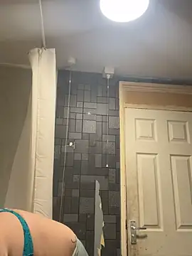 DIRTY PAISLEY X online show from January 2026 06:44:02 PM