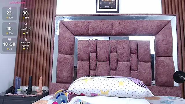 hot couple42 online show from April 2026 07:31:01 PM