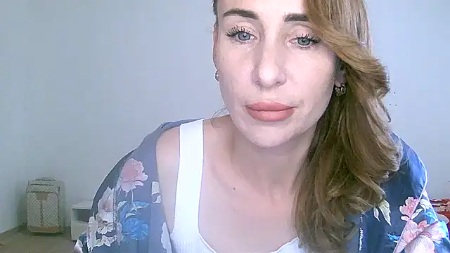 Snapshot of Eliza-Tastys-_ chatting on September 2025 01:51:01 PM Eliza-Tastys- online show from September 2025 01:51:01 PM