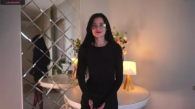 DarcyAspacio online show from September 2025 11:16:02 AM