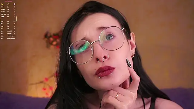 Snapshot of DarcyAspacio chatting on April 2026 11:11:01 AM DarcyAspacio online show from April 2026 11:11:01 AM