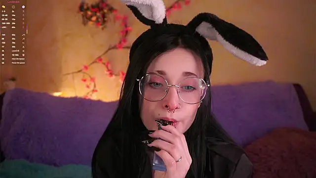 Snapshot of DarcyAspacio chatting on April 2026 11:17:01 AM DarcyAspacio online show from April 2026 11:17:01 AM