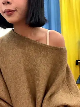 qiqi x online show from February 2026 02:17:01 PM