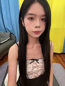 Snapshot of qiqi_x chatting on October 2025 02:28:02 PM qiqi x online show from October 2025 02:28:02 PM