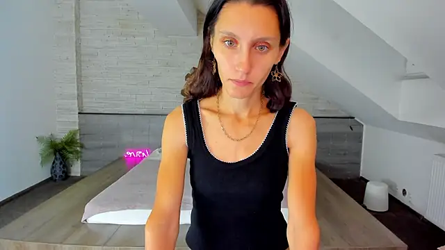 Snapshot of skinnystar_ chatting on September 2025 04:29:01 AM skinnystar online show from September 2025 04:29:01 AM