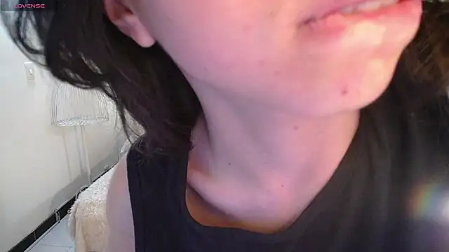 alllyson  online show from November 2025 07:50:02 PM