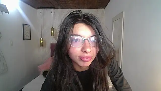 alllyson  online show from December 2025 08:08:02 PM