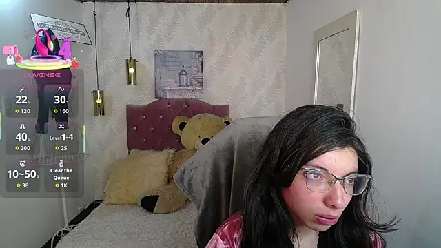 alllyson  online show from October 2025 07:44:02 PM