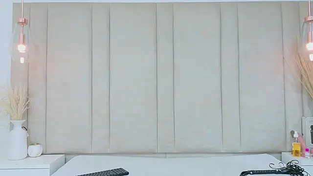 ChantalBlaiir online show from December 2025 12:11:02 AM