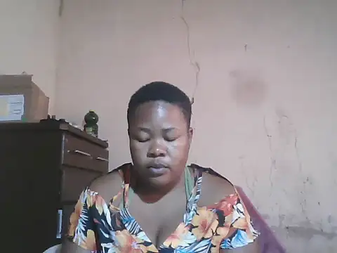 Snapshot of Bustyass93 chatting on September 2025 06:42:01 AM Bustyass93 online show from September 2025 06:42:01 AM