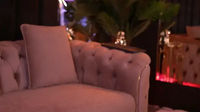 SiennaJayden online show from April 2026 05:43:02 AM