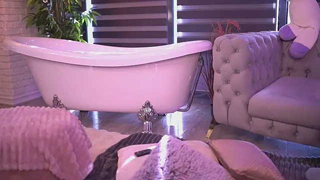 SiennaJayden online show from September 2025 08:31:02 AM