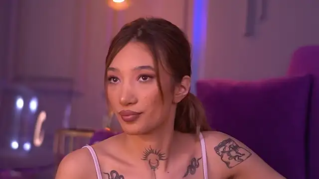 SiennaJayden online show from October 2025 05:35:02 PM