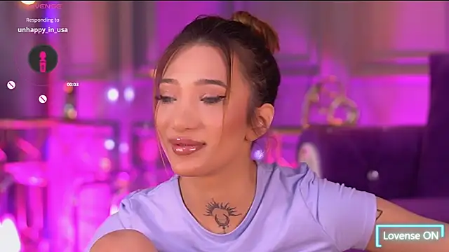 SiennaJayden online show from November 2025 07:06:01 PM